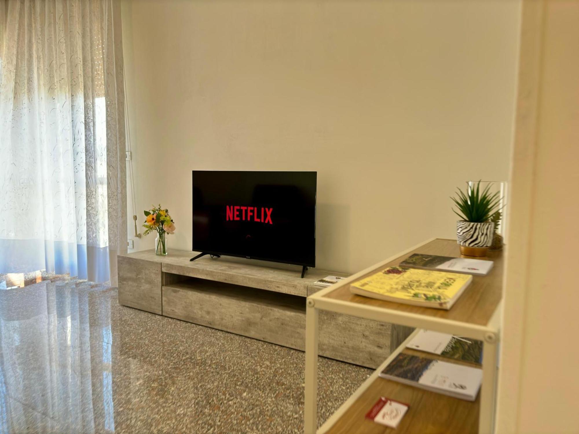 Casa Aurelio 2 Min Dall'Ospedale 네그라르 외부 사진