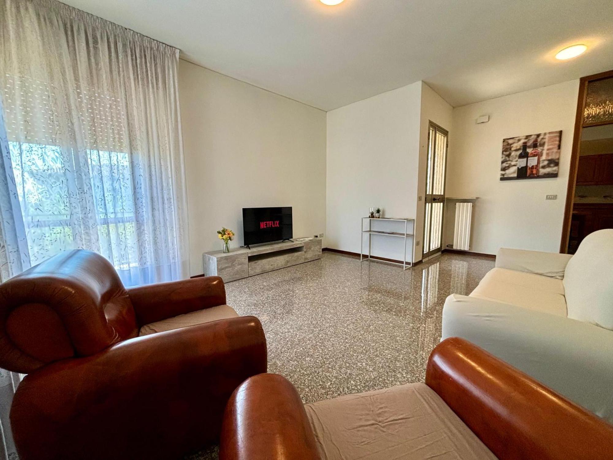 Casa Aurelio 2 Min Dall'Ospedale 네그라르 외부 사진