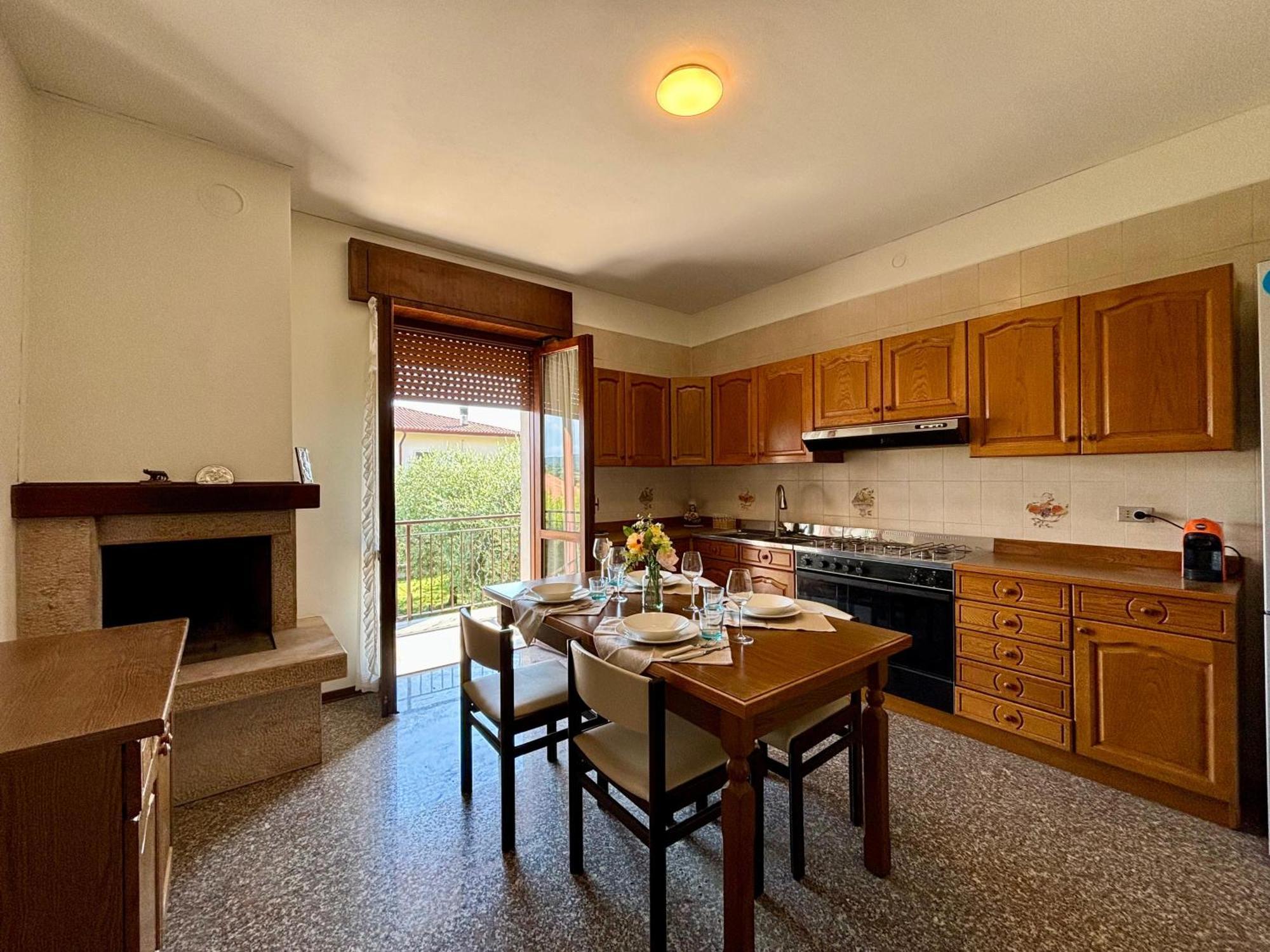 Casa Aurelio 2 Min Dall'Ospedale 네그라르 외부 사진