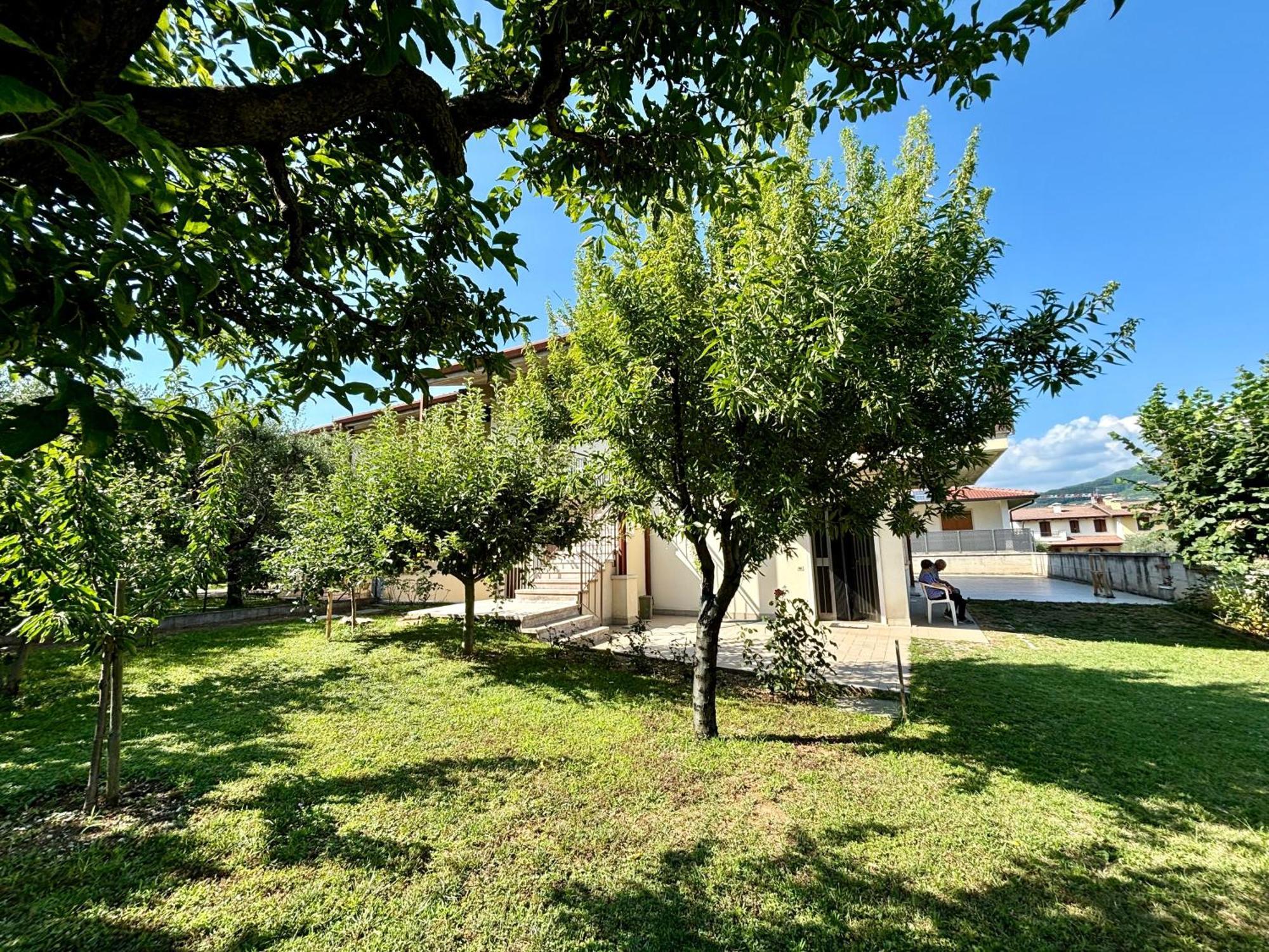 Casa Aurelio 2 Min Dall'Ospedale 네그라르 외부 사진